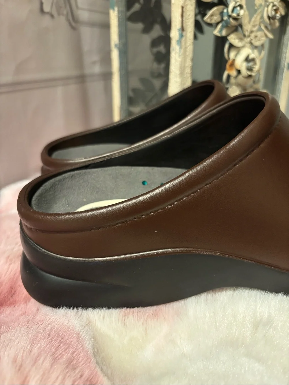 NWT KLOGS Men’s Edge Slip-Resistant Chestnut/Brown Slip-On Clogs, Size 11 M